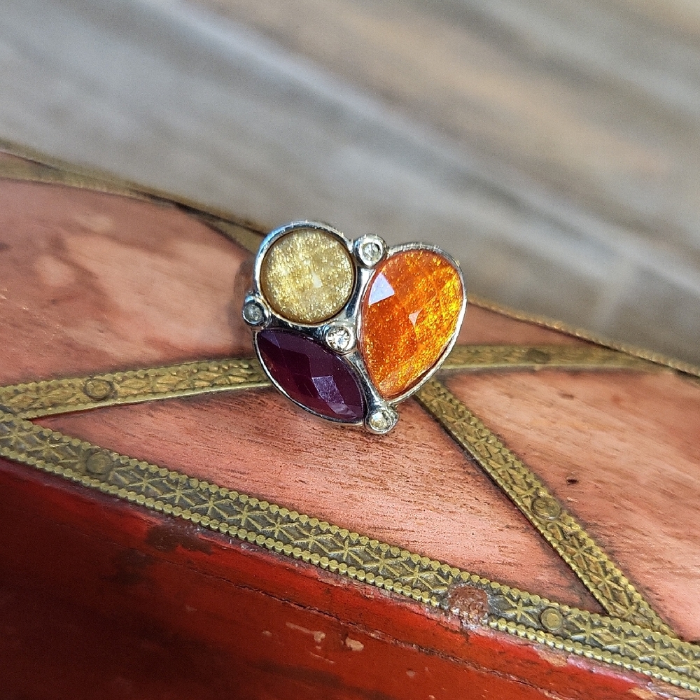 Premier Designs Faceted Gemstones Rhinestone Detail Poppy Ring, 7.5 - Picture 2 of 9